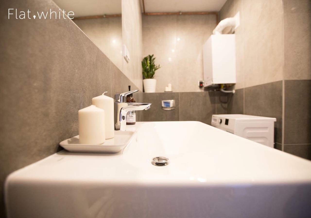 Apartamenty Flat White Zamkowa 4-6 Zielona Góra Exteriör bild